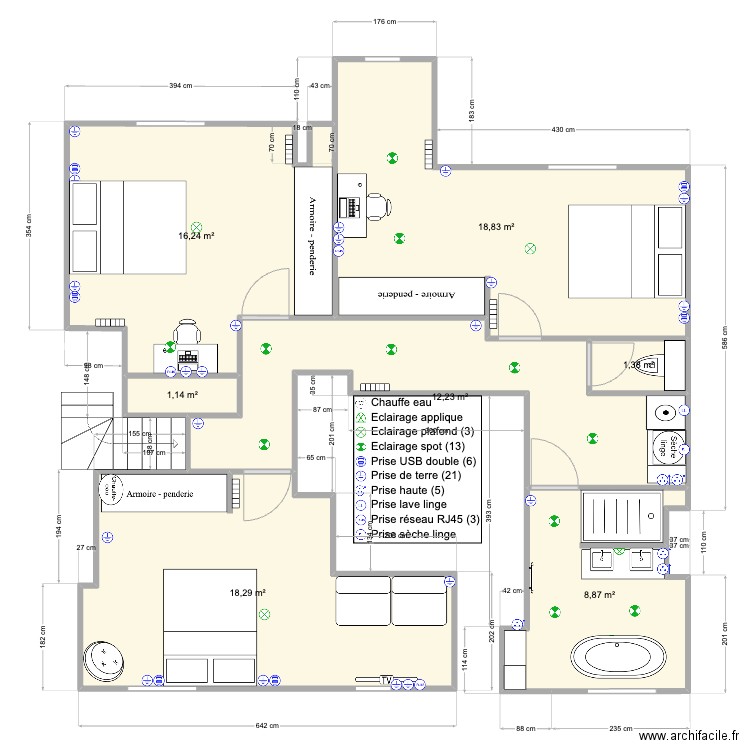 Pornichet 1er Base V7. Plan de 7 pièces et 77 m2