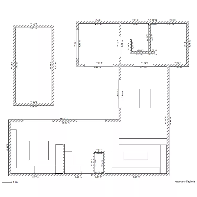 maison tourn&eacute;e. Plan de 