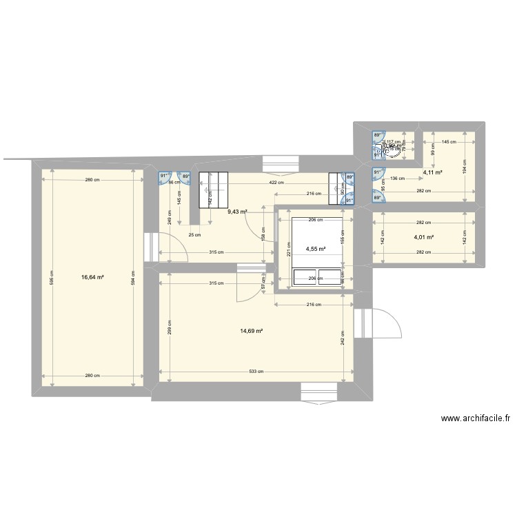 sous sol - mal coté - premiere version aménagement. Plan de 7 pièces et 54 m2