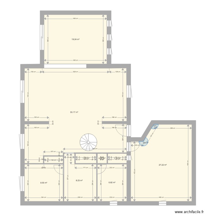 15 huit. Plan de 0 pièce et 0 m2