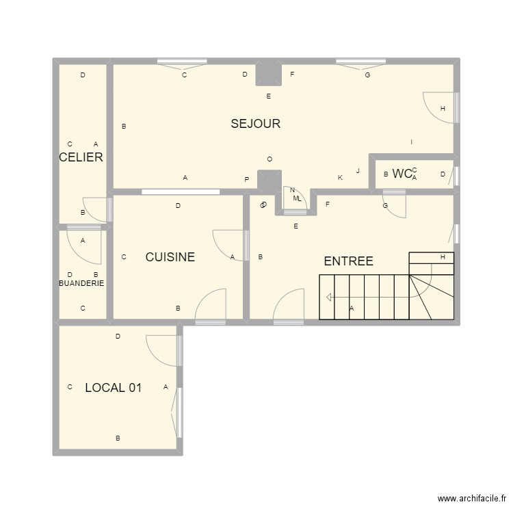 RDC ST MARTIN DE CRAU. Plan de 9 pièces et 35 m2