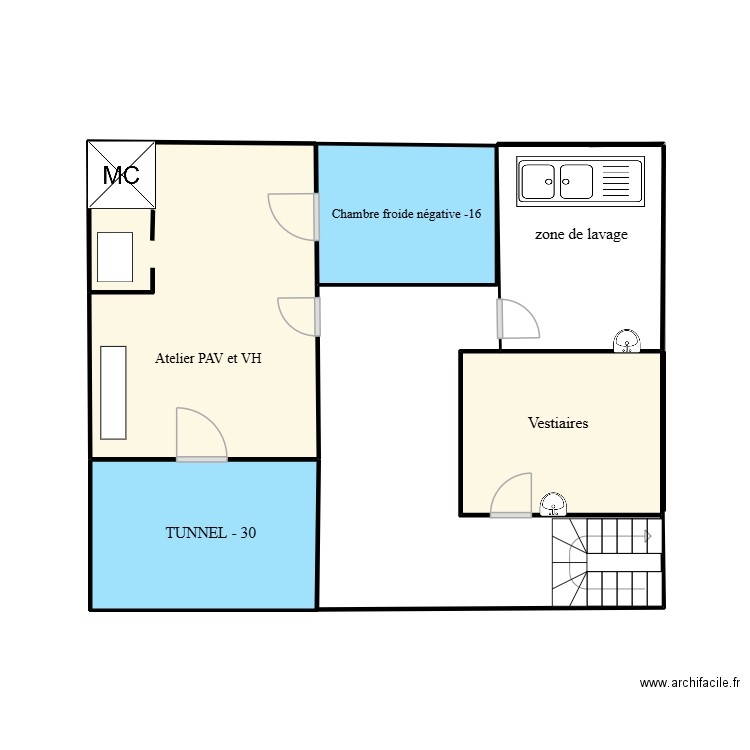 PAV ET VH. Plan de 5 pièces et 26 m2