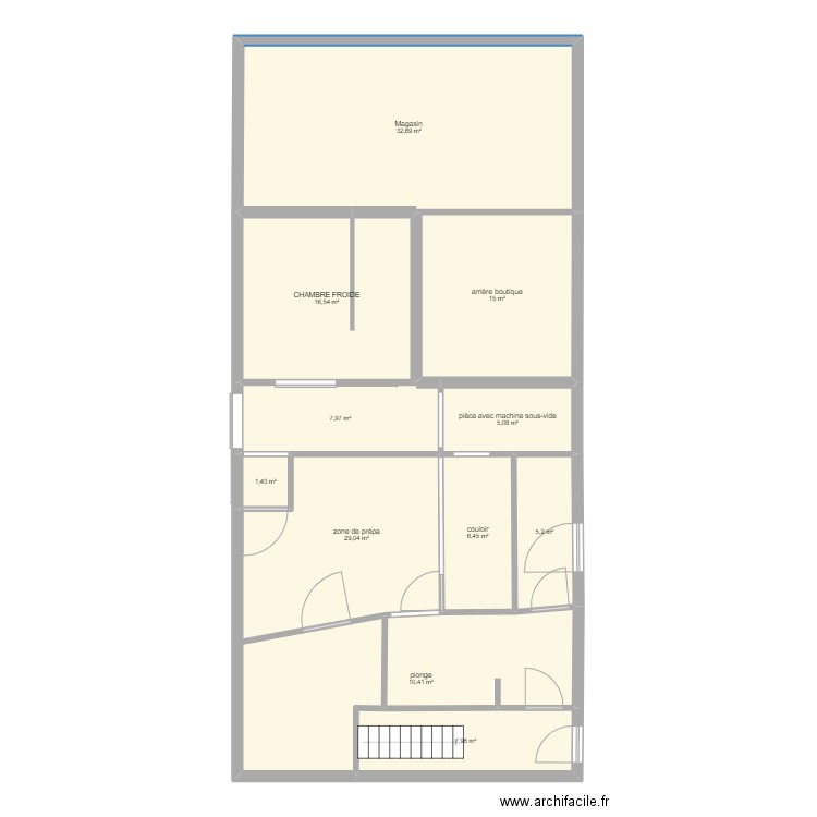 local pro. Plan de 11 pièces et 138 m2