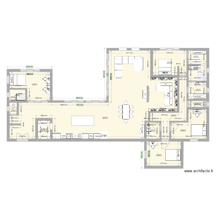 maison perso. Plan de 14 pièces et 200 m2