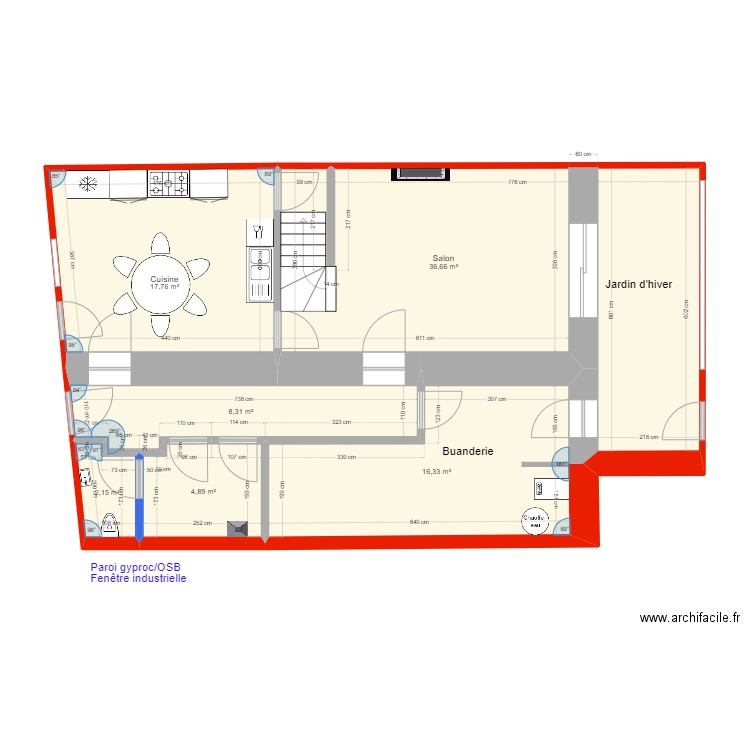 Rez-de-chaussée maison avec cuisine. Plan de 6 pièces et 86 m2