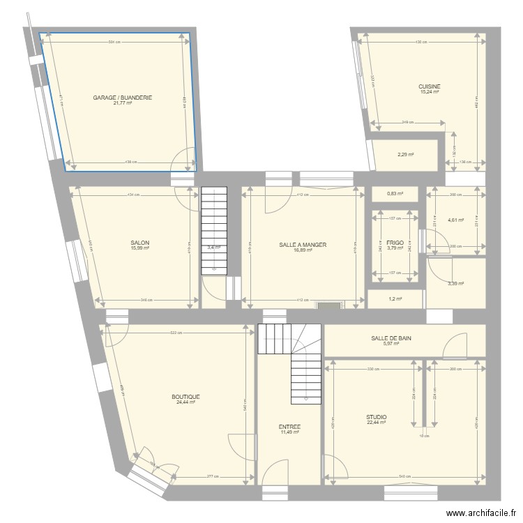 4RDP V3 non meublée. Plan de 31 pièces et 331 m2