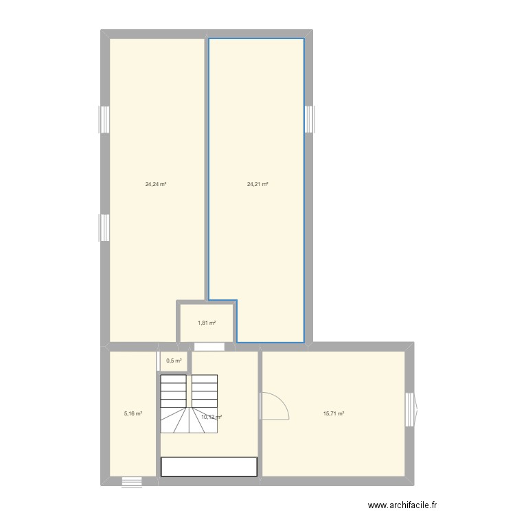 Etage. Plan de 7 pièces et 82 m2