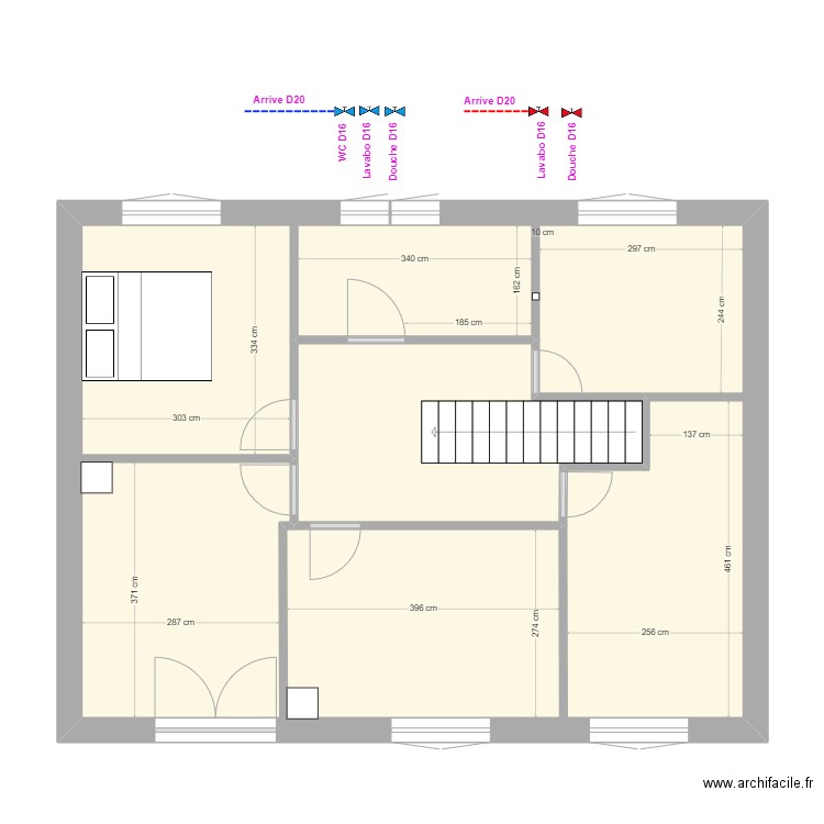 PLOMBIER HAUT. Plan de 2 pièces et 79 m2