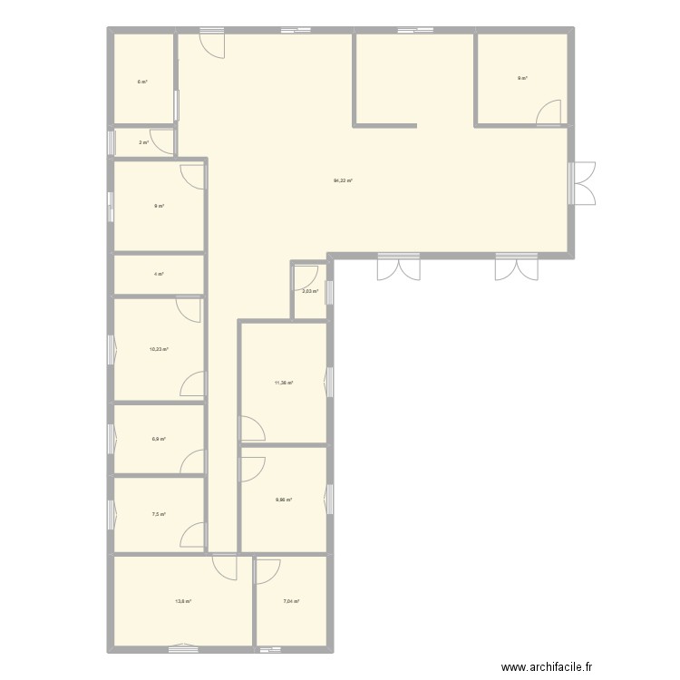 maison L 1er exemple. Plan de 14 pièces et 193 m2