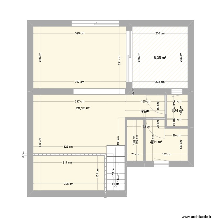 ENTRECASTEAUX. Plan de 4 pièces et 40 m2