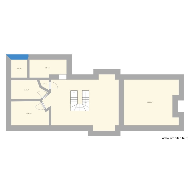 Maison RDC. Plan de 7 pièces et 113 m2