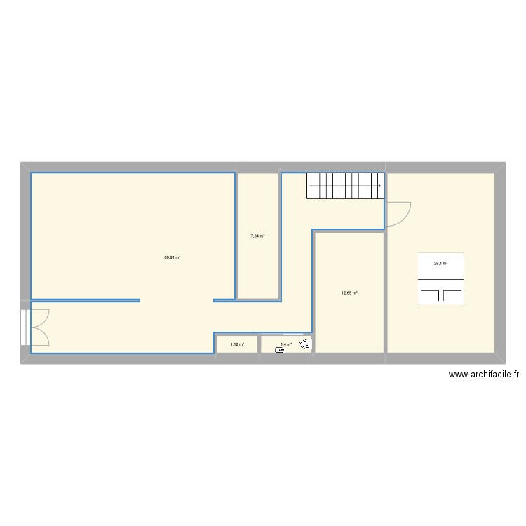 Plan maison. Plan de 6 pièces et 122 m2