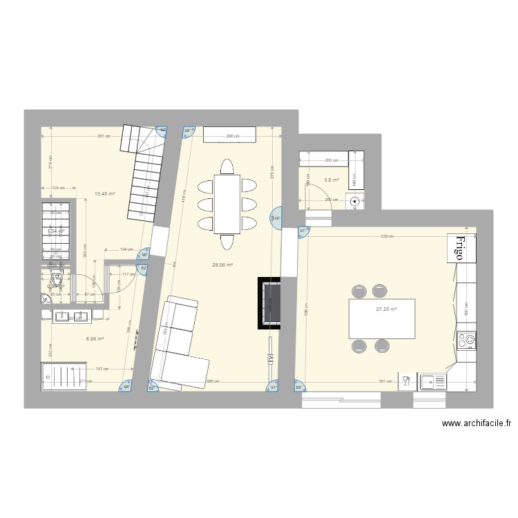 rouchon sam RDC cote. Plan de 8 pièces et 84 m2