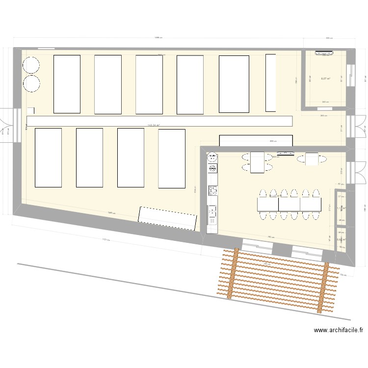 tranche 335. Plan de 5 pièces et 194 m2