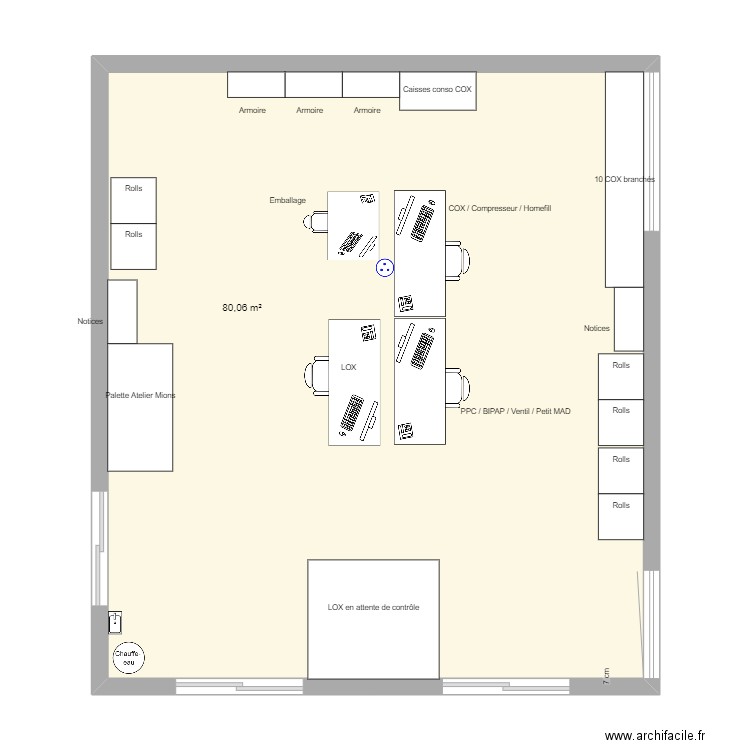 Zone Controle Marseille. Plan de 1 pièce et 80 m2