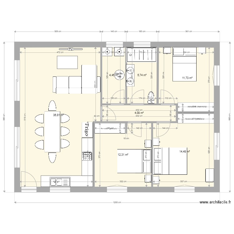 Maison. Plan de 7 pièces et 90 m2