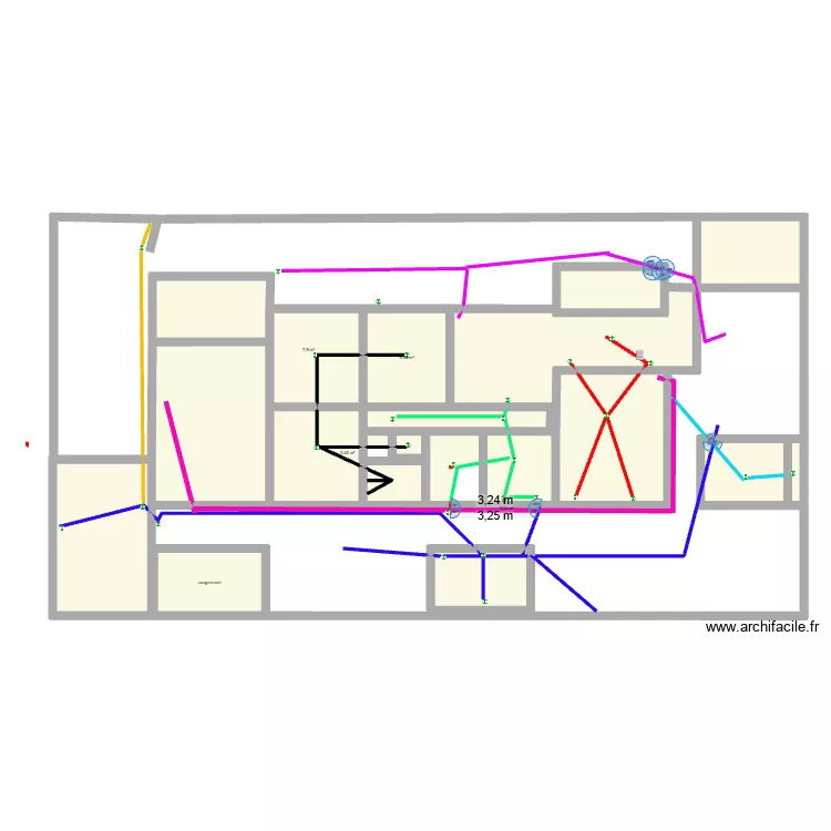 prises. Plan de 30  et 177 m²