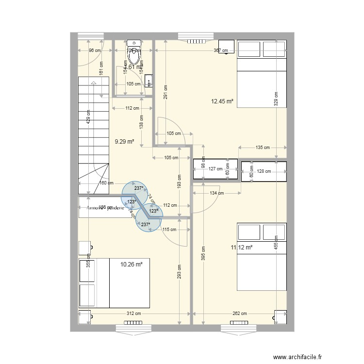 Etage. Plan de 0 pièce et 0 m2