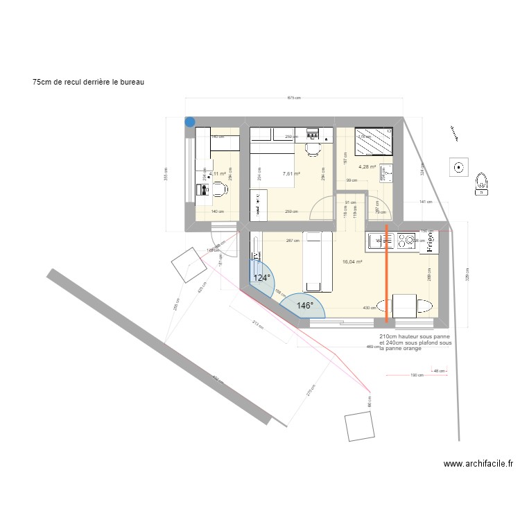 St Jean d'Illac Studio nu 5. Plan de 4 pièces et 32 m2