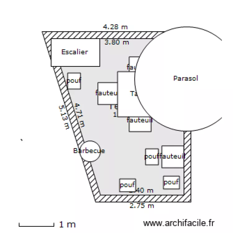 terrasse avec mobilier. Plan de 