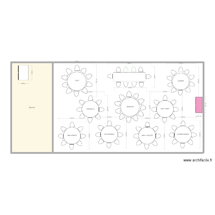 Mariage. Plan de 1 pièce et 28 m2