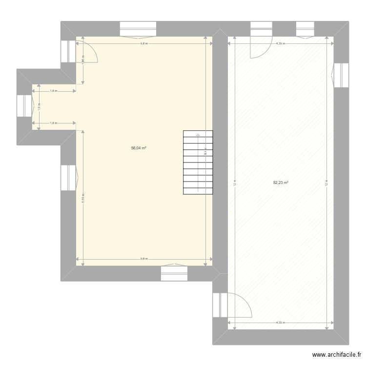 Guyot.2. Plan de 9 pièces et 240 m2