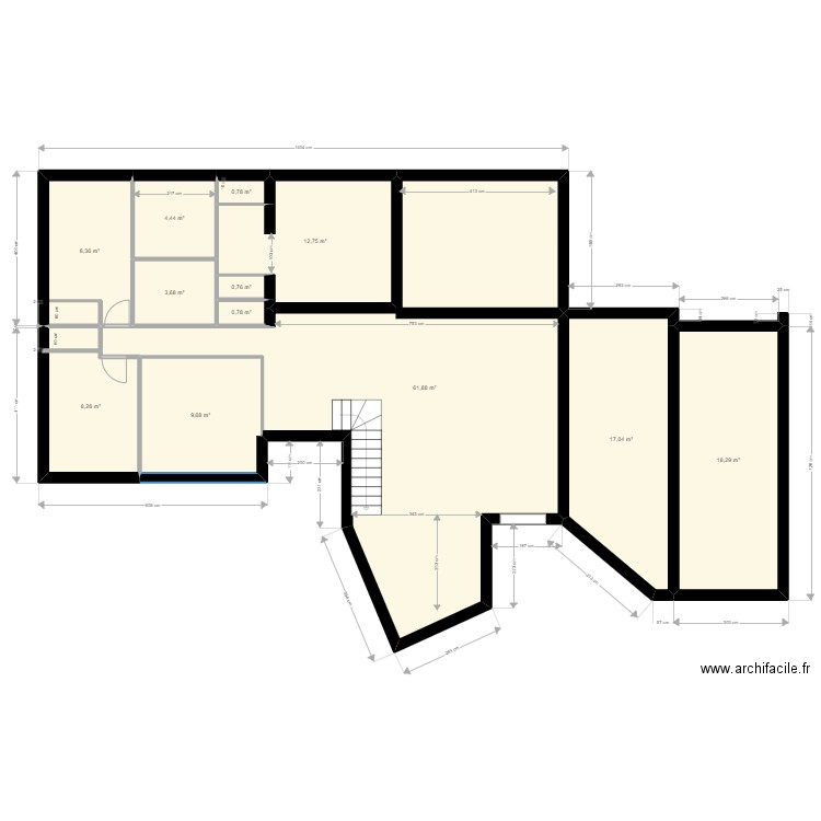 maison module 10. Plan de 12 pièces et 147 m2