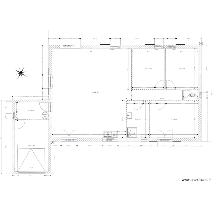 Maison nue et ouvertures. Plan de 