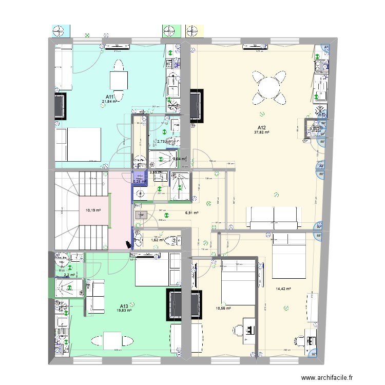 Bat-A-R+1. Plan de 14 pièces et 133 m2