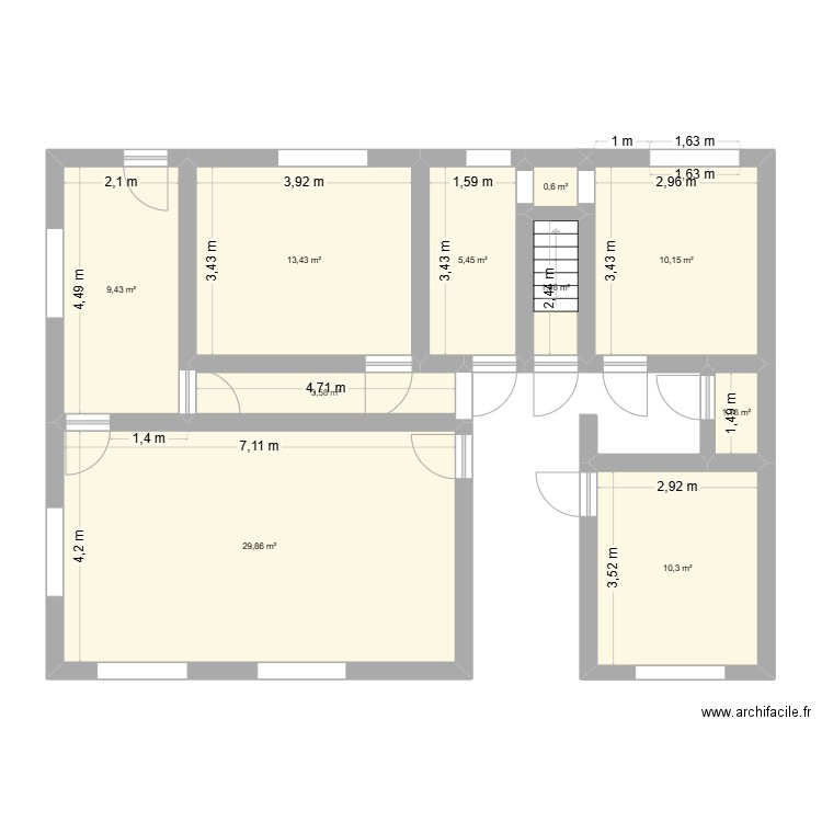 Maison. Plan de 10 pièces et 86 m2