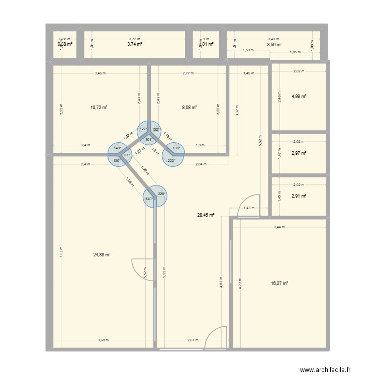 Agence. Plan de 12 pièces et 109 m2