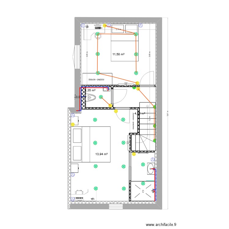 Etage. Plan de 9 pièces et 34 m2