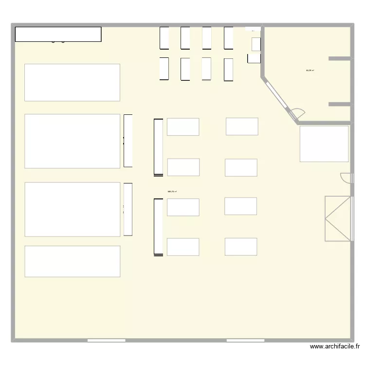 tapisserie. Plan de 2 pièces et 634 m²