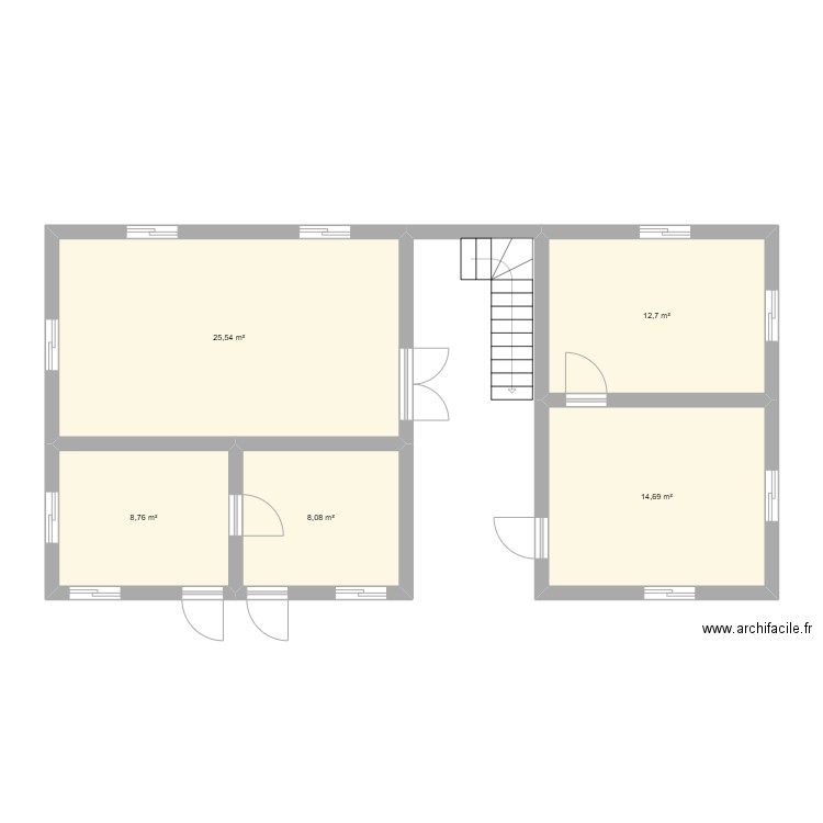Mangidy. Plan de 5 pièces et 70 m2