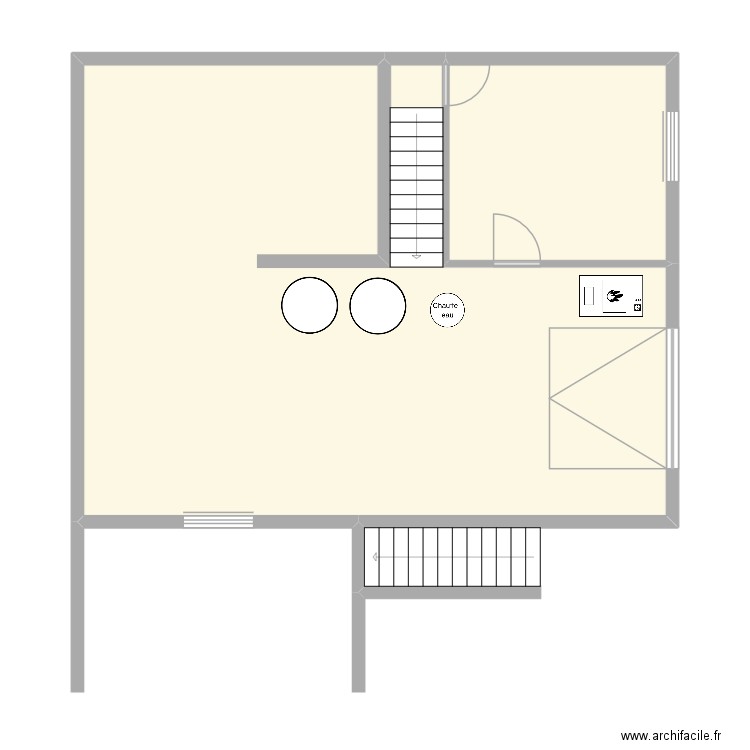 bas. Plan de 2 pièces et 75 m2
