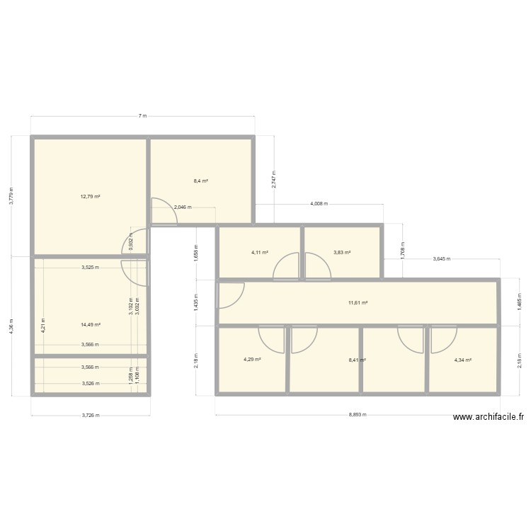 hosni plan. Plan de 9 pièces et 72 m2