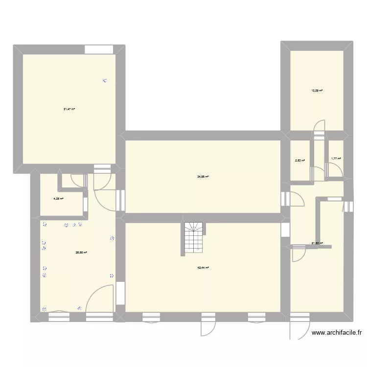 chails 4. Plan de 9  et 179 m²