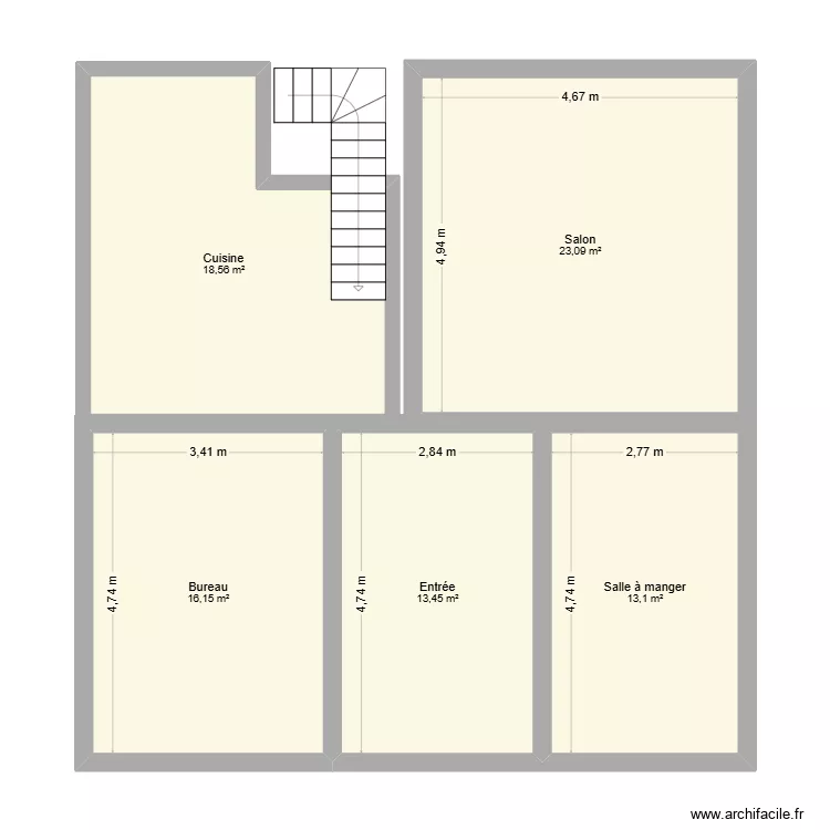 Maison. Plan de 5 Pièces et 84 m²