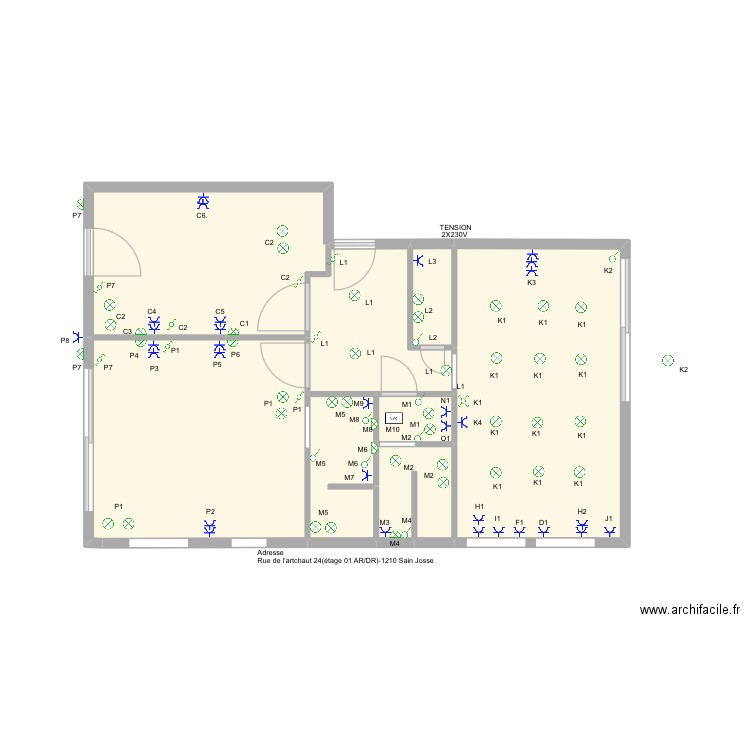 ET1 STANGA SPATE. Plan de 8 pièces et 45 m2