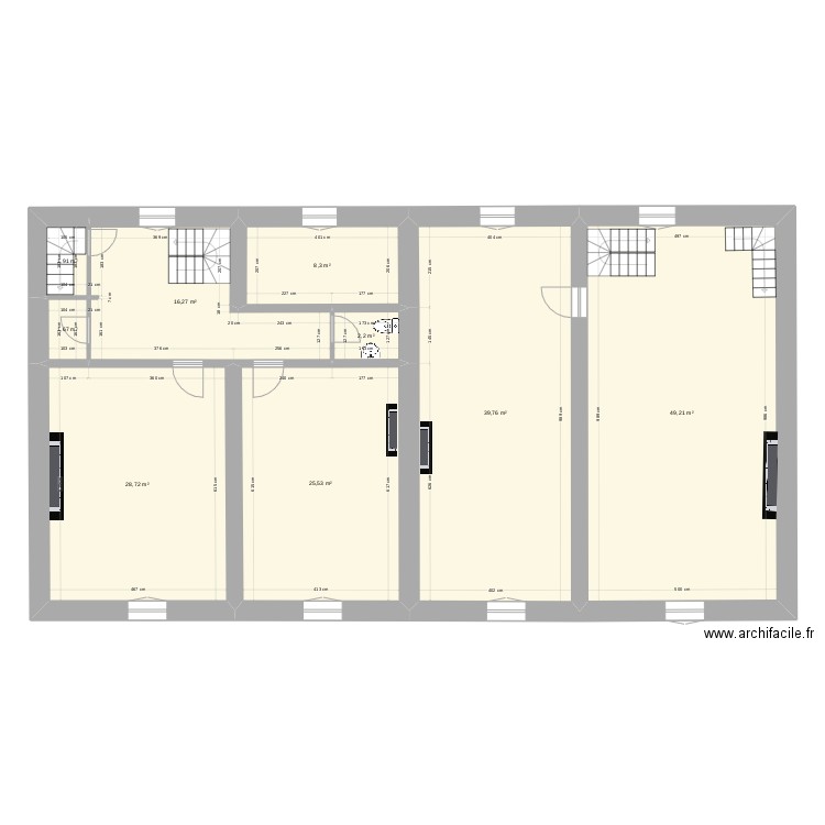 Clos 1er actuel1. Plan de 9 pièces et 174 m2