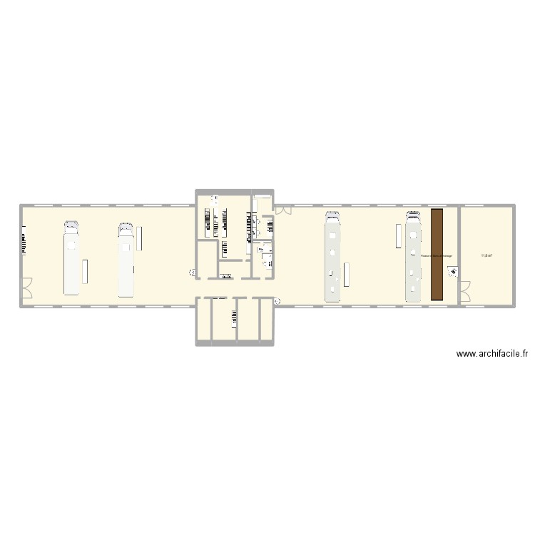 BTS. Plan de 3 pièces et 116 m2