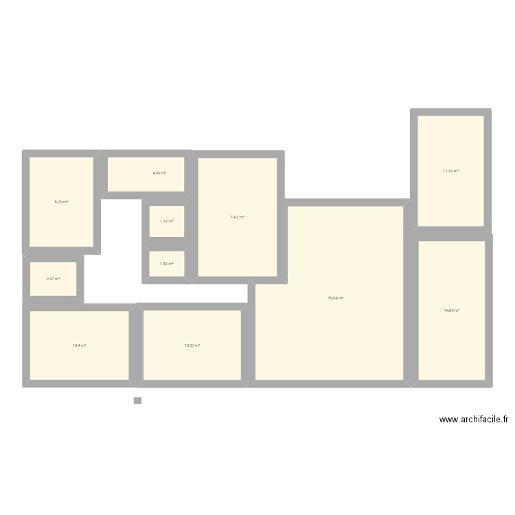 Maison. Plan de 11 pièces et 114 m2