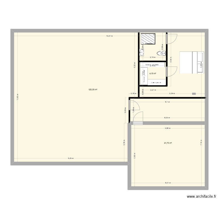 julien. Plan de 3 pièces et 171 m2