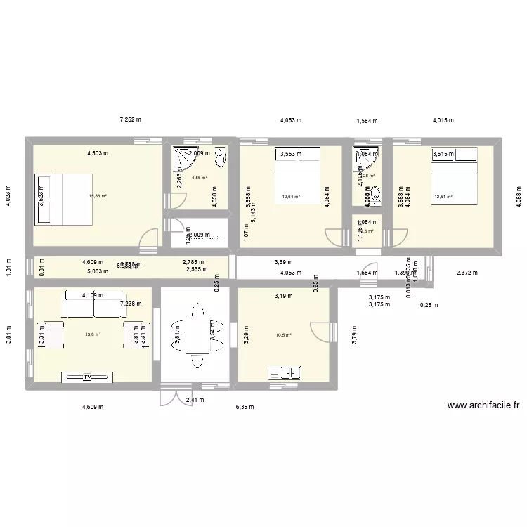 opo. Plan de 9 pièces et 79 m²