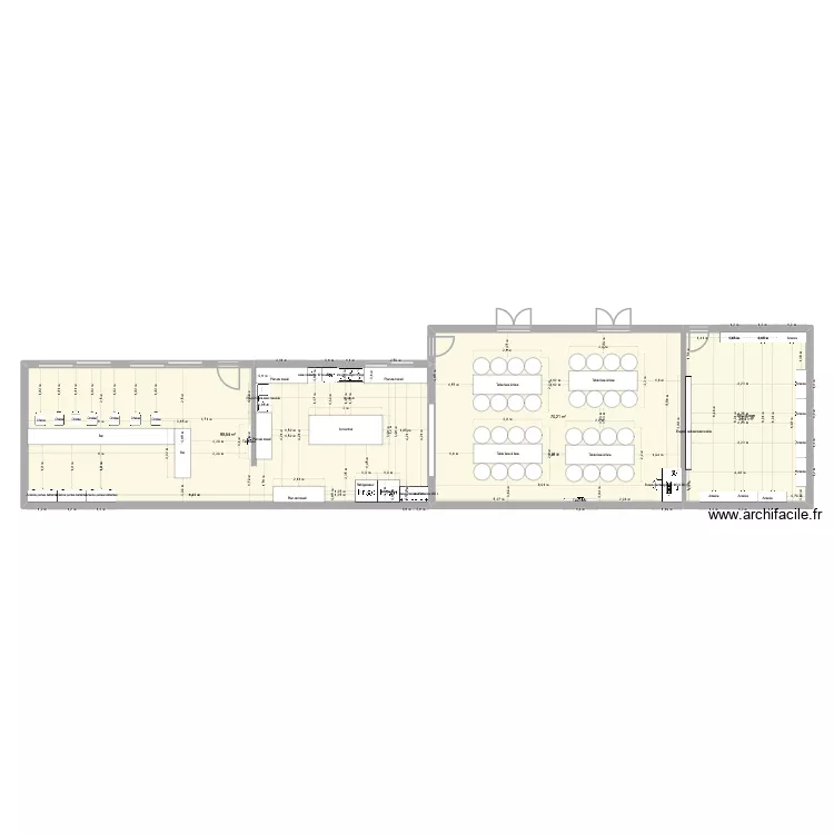 Club House Foot. Plan de 3 et 194 m² Club House Foot. Plan de 3 et 194 m²