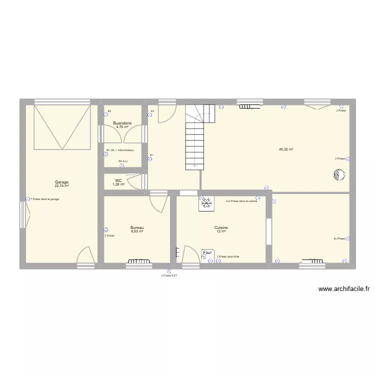 Pernois - RDC. Plan de 6  et 95 m²