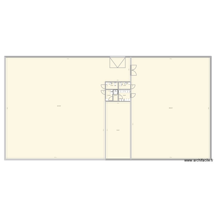 BATIMENT RIEUMES 1. Plan de 8 pièces et 772 m2