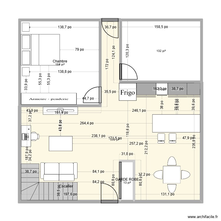 330 Lachute - Étage. Plan de 0 pièce et 0 m2