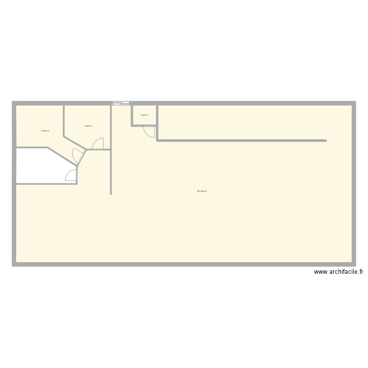 CADA EVREUX. Plan de 4 pièces et 256 m2