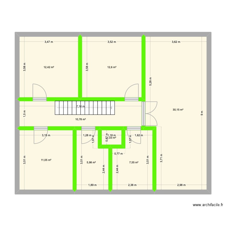 Chétive. Plan de 8 pièces et 92 m2